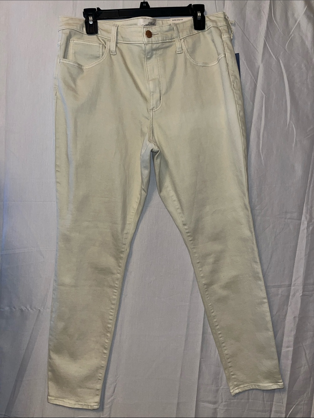 Universal Thread Slim Jeans in Cream